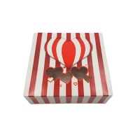 Caja de 24 x 24 x 7,5 cm para tarta de corazones y rayas