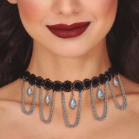 Collar negro con piedras plateadas