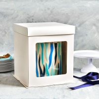 Caja de 26 x 26 x 29,4 cm para tarta blanca con ventana
