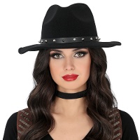 Sombrero de vaquero negro con remaches
