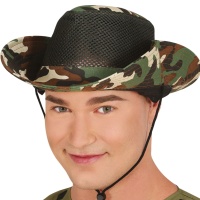 Sombrero con estampado militar y rejilla