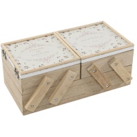 Costurero de madera con estantes flores